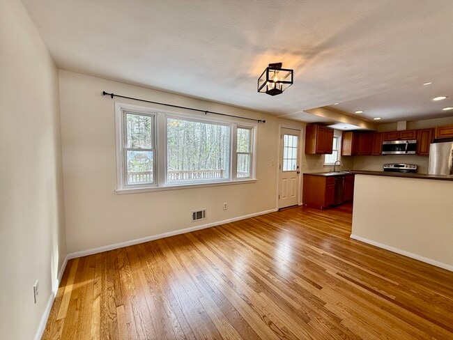 Photo - 27 Ledgewood Rd