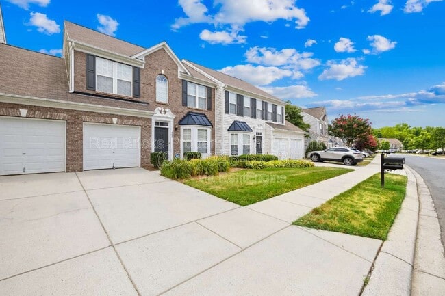 Photo - 9425 Shumacher Ave NW