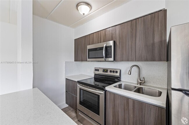 Building Photo - 734 NW 80th St Unit 17 Rental