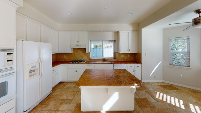Photo - *Lease takeover available in September* 4 Bedroom, 3 Bathroom home with unbeatable views in SLO!