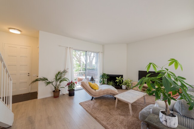 Photo - 28320 Rey de Copas Ln