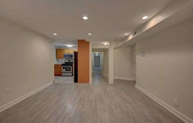 Living Room - 6116 S Evans Ave Unit Terrace Level