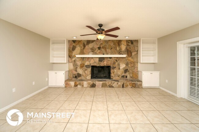 Photo - 2229 Flaming Arrow Dr