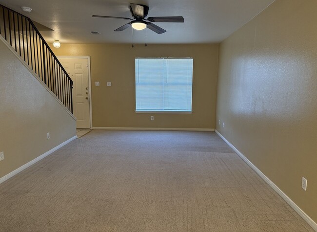 Photo - 711 S Amy Ln Unit A