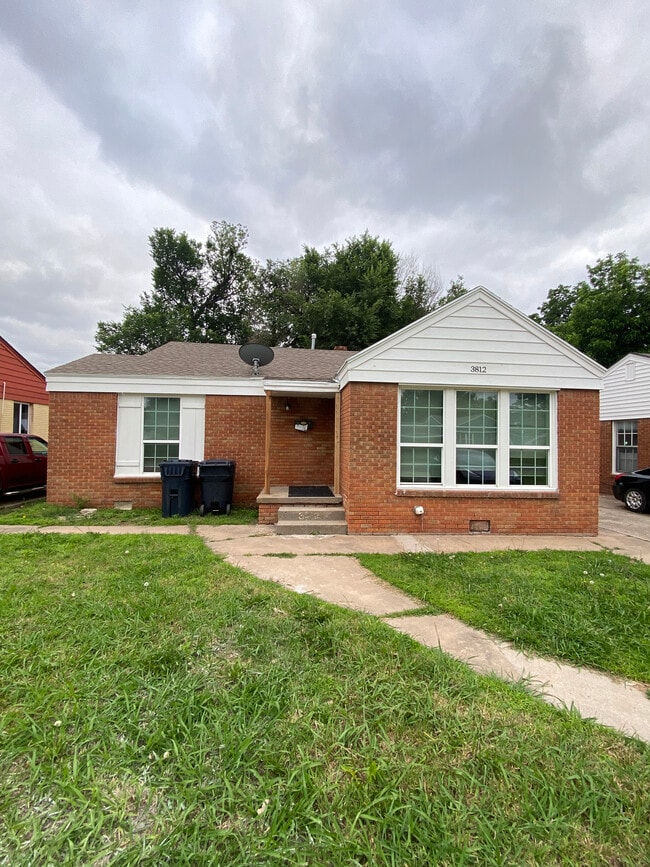 Photo - 3812 NW 16th St House