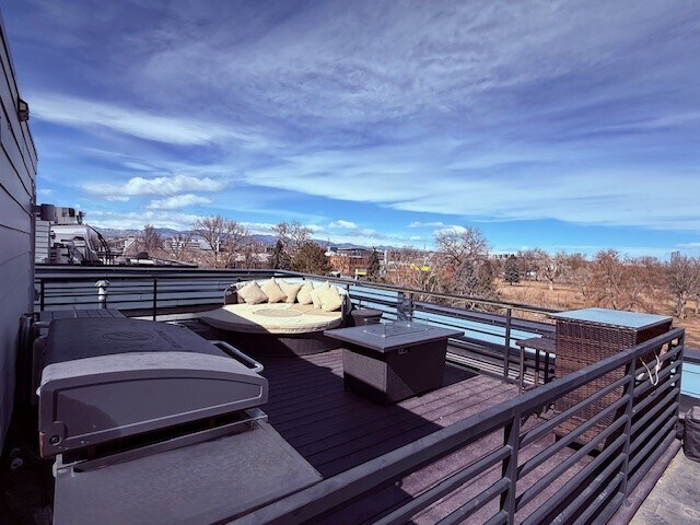 Photo - 1200 W 11th Ave