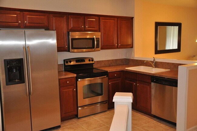 Photo - Nice 2/2.5 Townhouse in Summerfield!