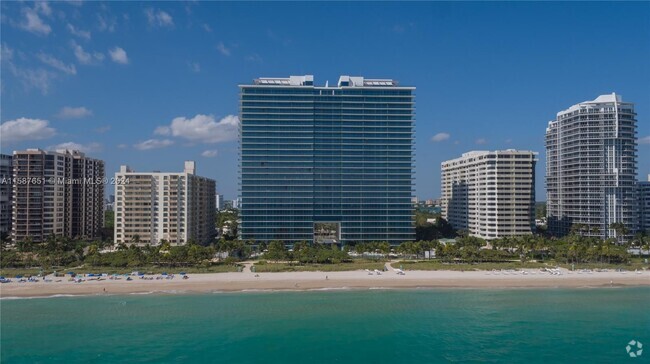 Building Photo - 10203 Collins Ave Unit 303 Rental