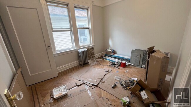 Photo - GUT RENOVATED BRAND NEW VEERY BRIGHT 3 BED... Unidad 2