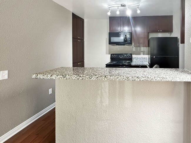 Photo - Hourglass Park Apartments