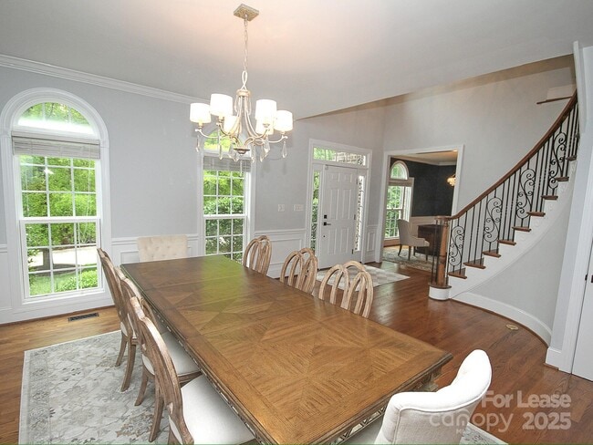 Photo - 5528 Providence Rd