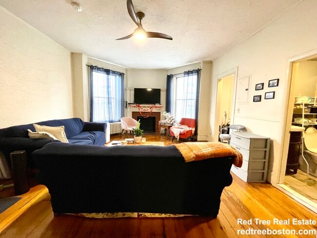 Photo - 916 Beacon St Unidad 2