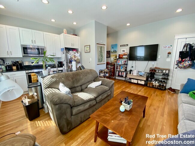 Photo - 408 S Huntington Ave Unit 1