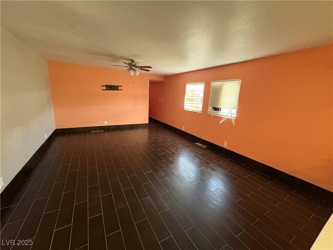 Photo - 249 Shoshone Ln