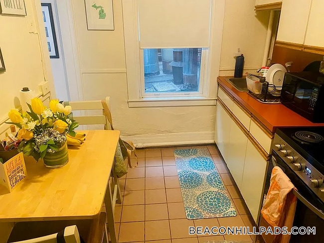 Photo - 94 W Cedar St Unidad 2