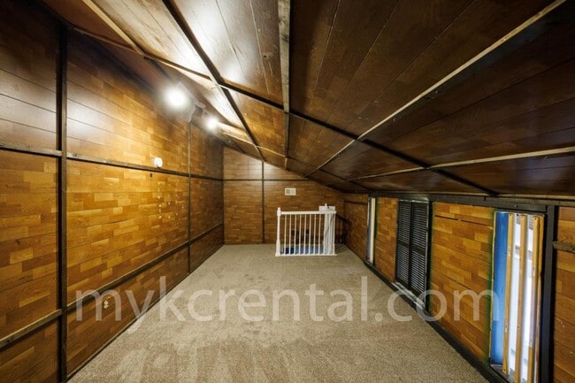 Photo - 3026 S 33rd St