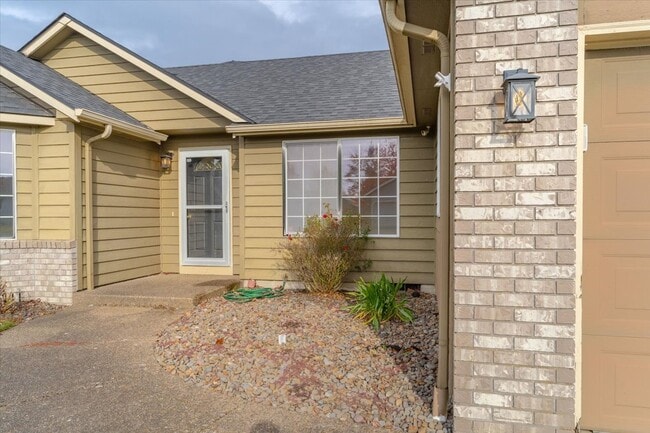 Photo - 3133 19th Ave SE