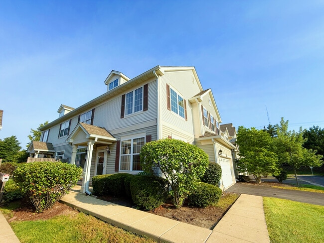 Building Photo - 2534 Hillsboro Blvd Rental