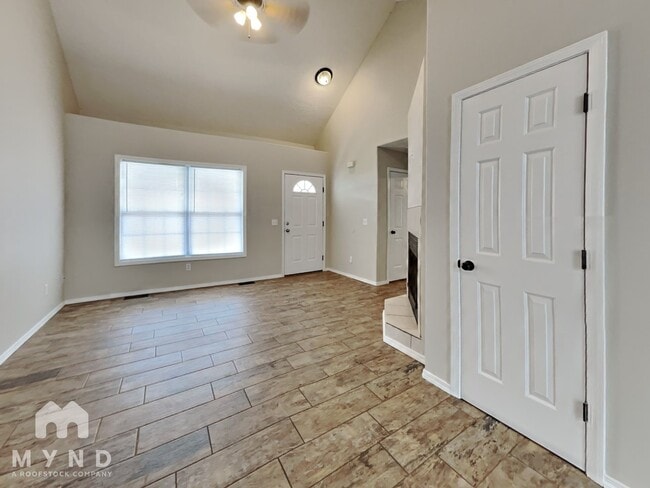 Photo - 1003 W Snider St