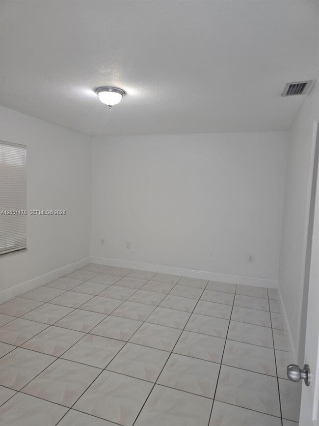 Photo - 9069 NW 121st Terrace Unidad 81