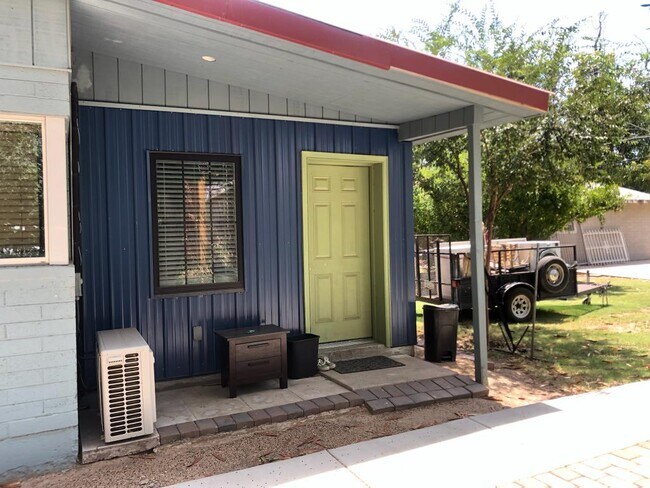 Photo - 1112 S Mill Ave House