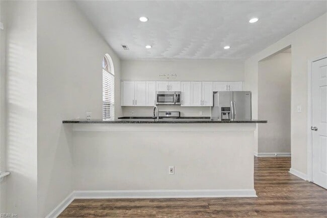 Photo - 601 Huntly Dr