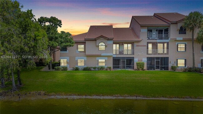Photo - 10700 NW 14th St Unit 157