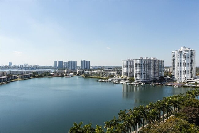 Building Photo - 2851 NE 183rd St Unit 1512E