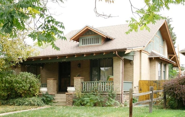 Building Photo - 2747 W Denver Pl