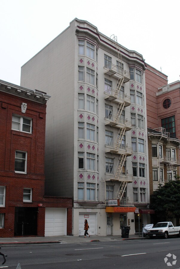 Worthington Apartments - Worthington Apartments