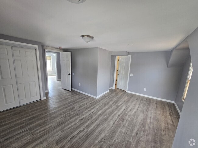 Building Photo - 26972 Andover St Rental