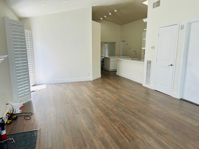 Photo - 2034 Riverbirch Dr