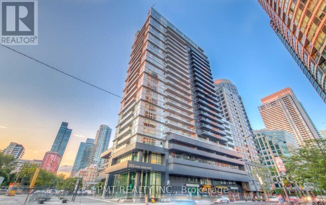 Photo - 352 Front St W Unité 721