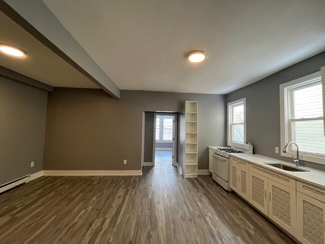 Photo - 170 Fulton Ave Unit 1