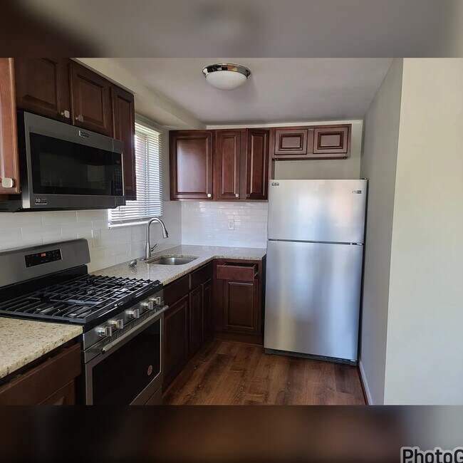 Photo - 3326 Primrose Rd Unit 1