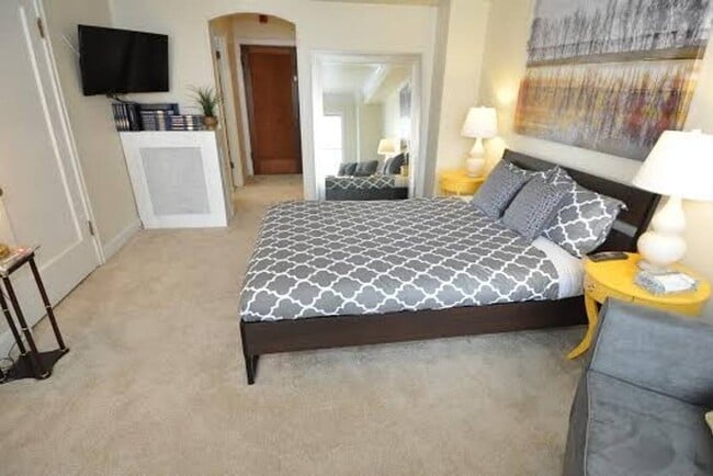 Photo - Lowell Apartments