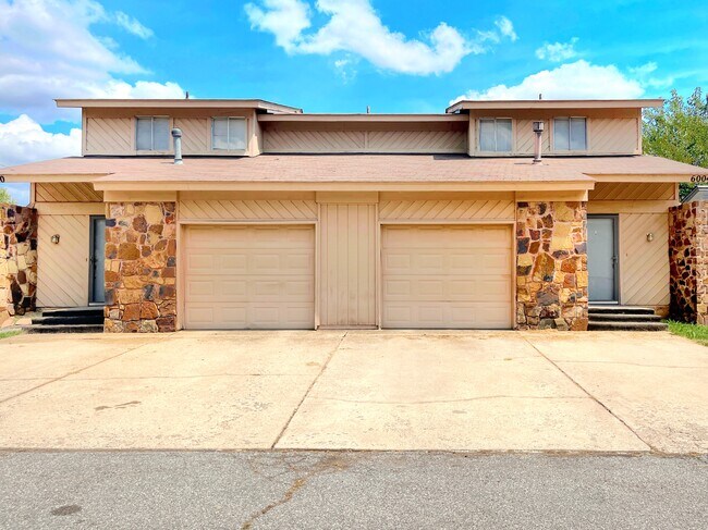 Photo - 6004 W Hefner Rd House