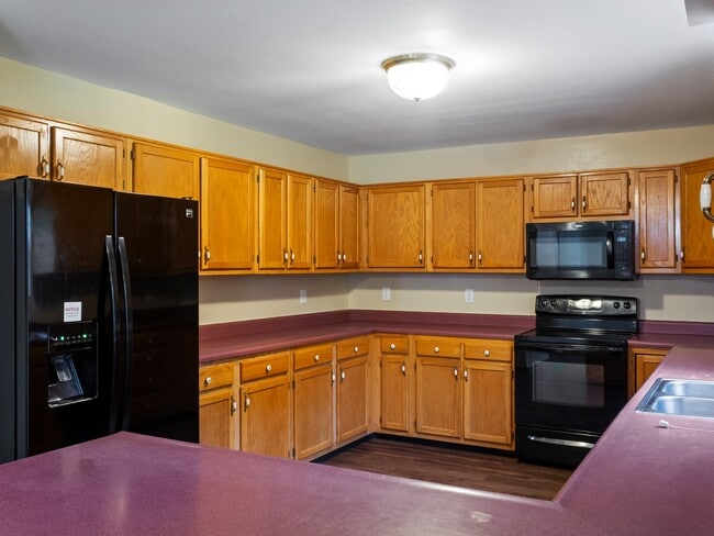 Photo - 3004 Wolf Creek Way