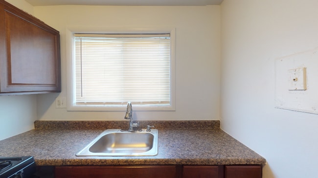 Photo - 4951 G St SE Unidad A8