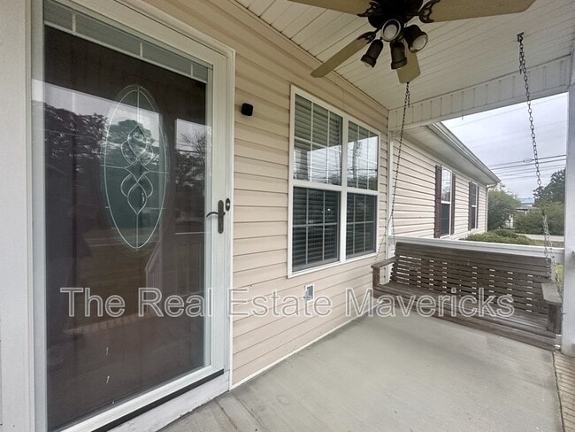 Photo - 695 Prater Rd