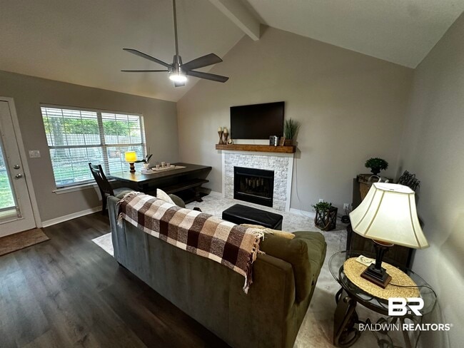 Photo - 111 Shiloh Dr