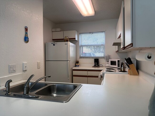 Photo - 201 Ocean Park Ln