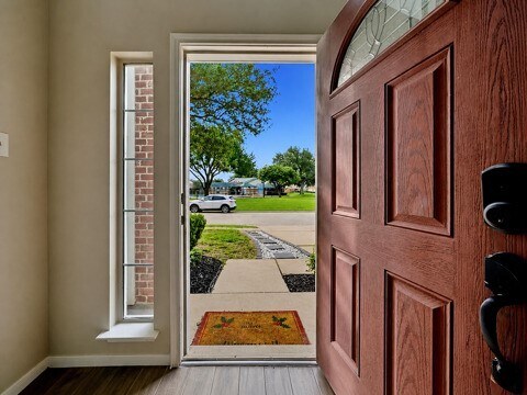 Photo - 3711 Slocom Dr