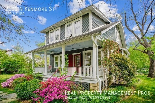 Photo - 2101 N Kenmore St