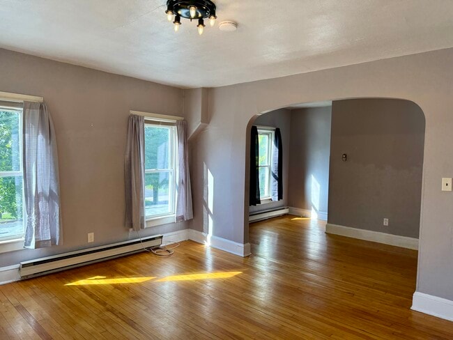 Photo - 90 Oak St Unit 2