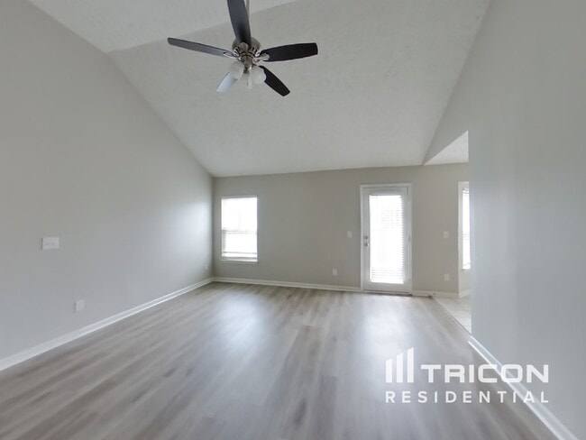 Photo - 2023 Fiona Way