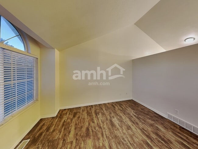 Photo - 1454 Fowler Ave