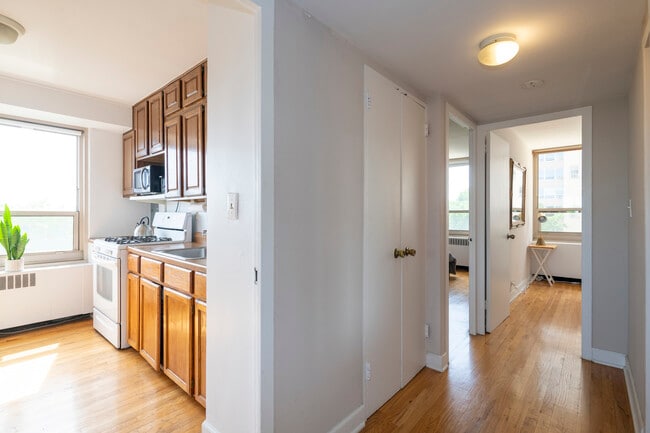 Photo - 3950 N Lake Shore Dr