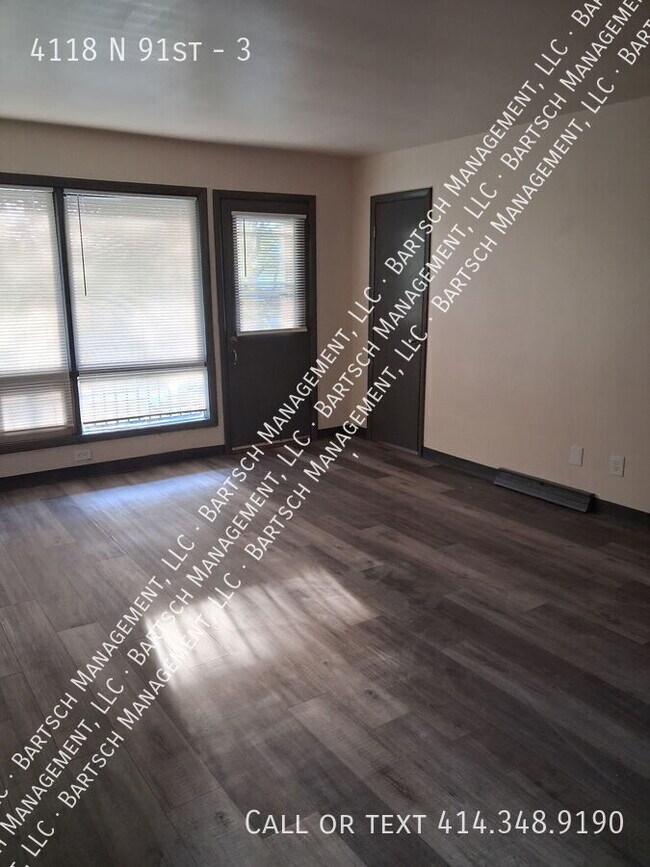 Building Photo - 4118 N 91st-3 Unit 3