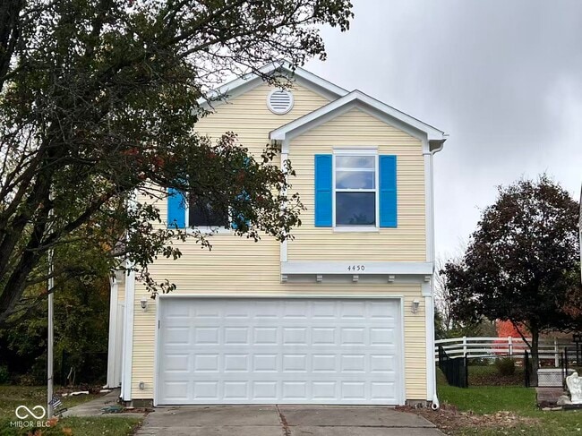 Building Photo - 4450 Connaught W Dr